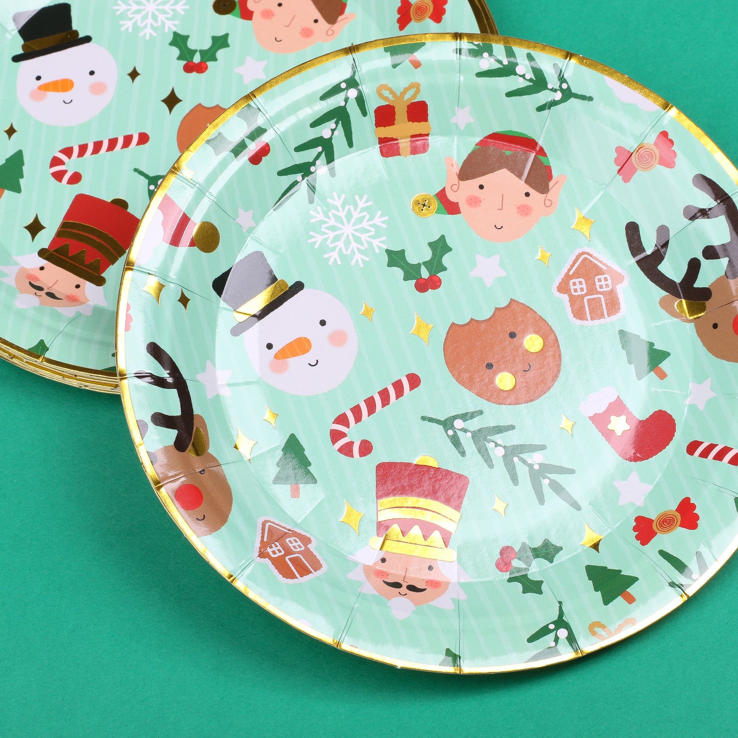 Christmas Design 7 Inch Paper Plates Pack of 10